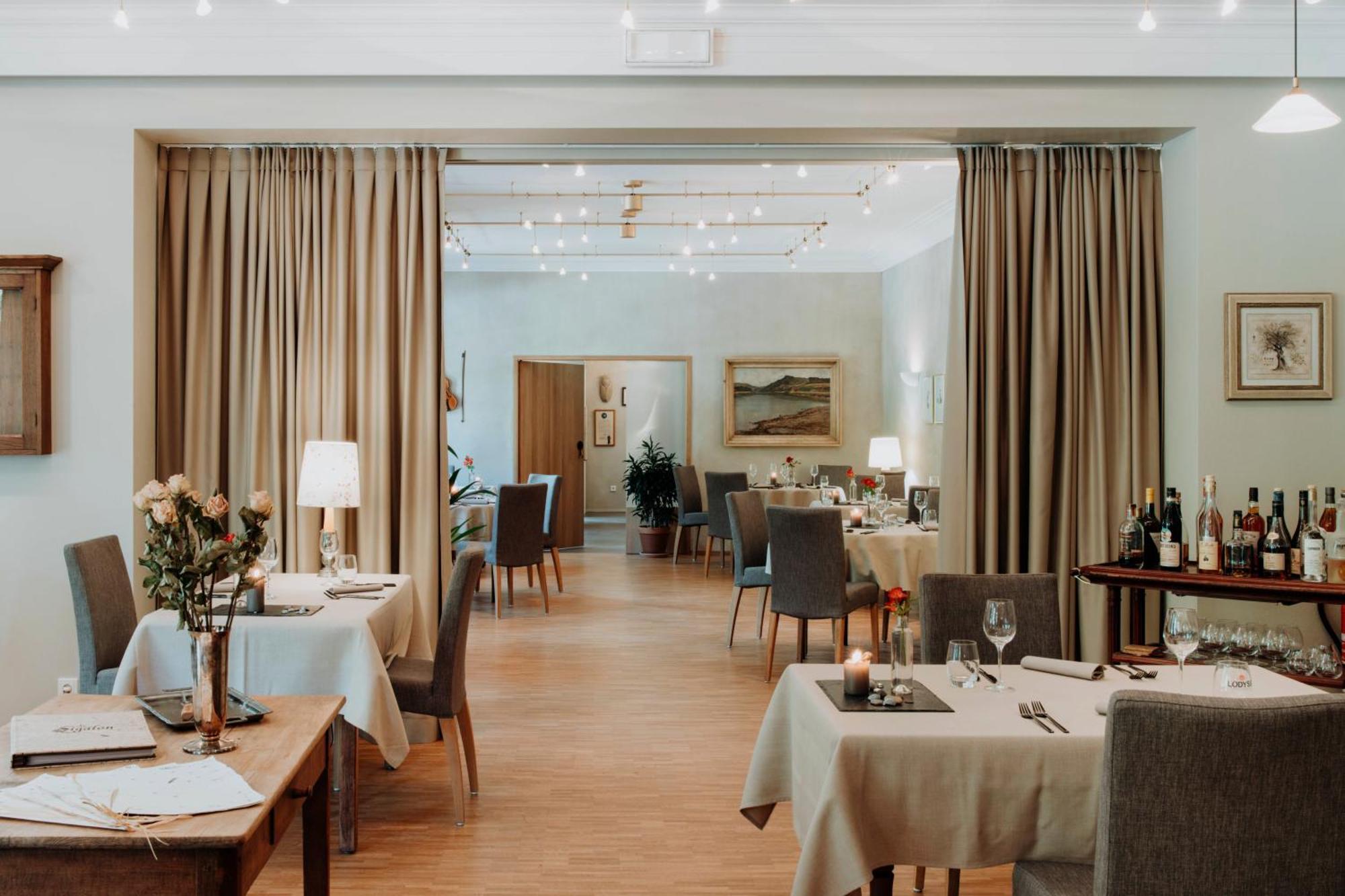 Hotel Restaurant Le Cigalon Waldbillig Zewnętrze zdjęcie